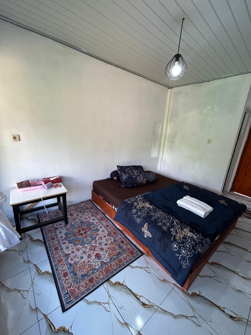 Tilem Cabin Single Room Deluxe Bathup gallery 2